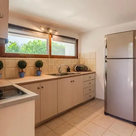 Mani's Aura Seaside-enchanting Stone Gem Σπίτι διακοπών