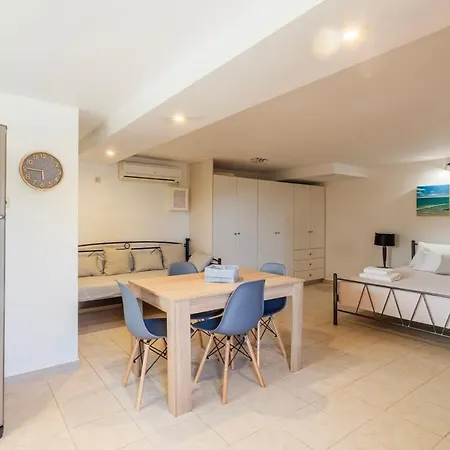 Mani's Aura Seaside-enchanting Stone Gem