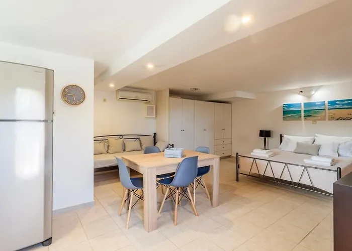 Mani's Aura Seaside-enchanting Stone Gem